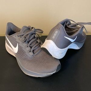 Nike Air Zoom Pegasus 37 (Grey)